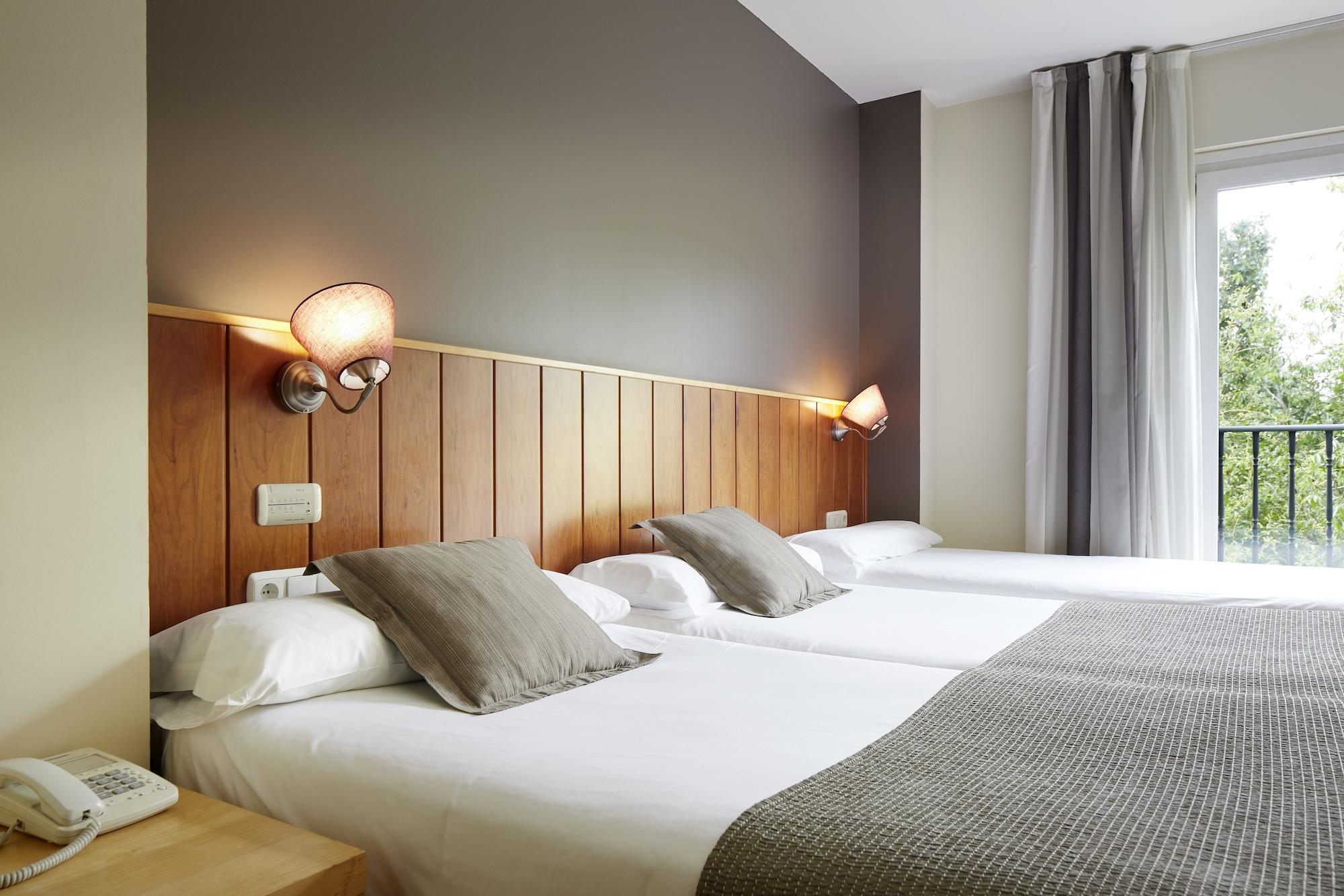 Hotel Iriguibel Huarte Pamplona Eksteriør bilde