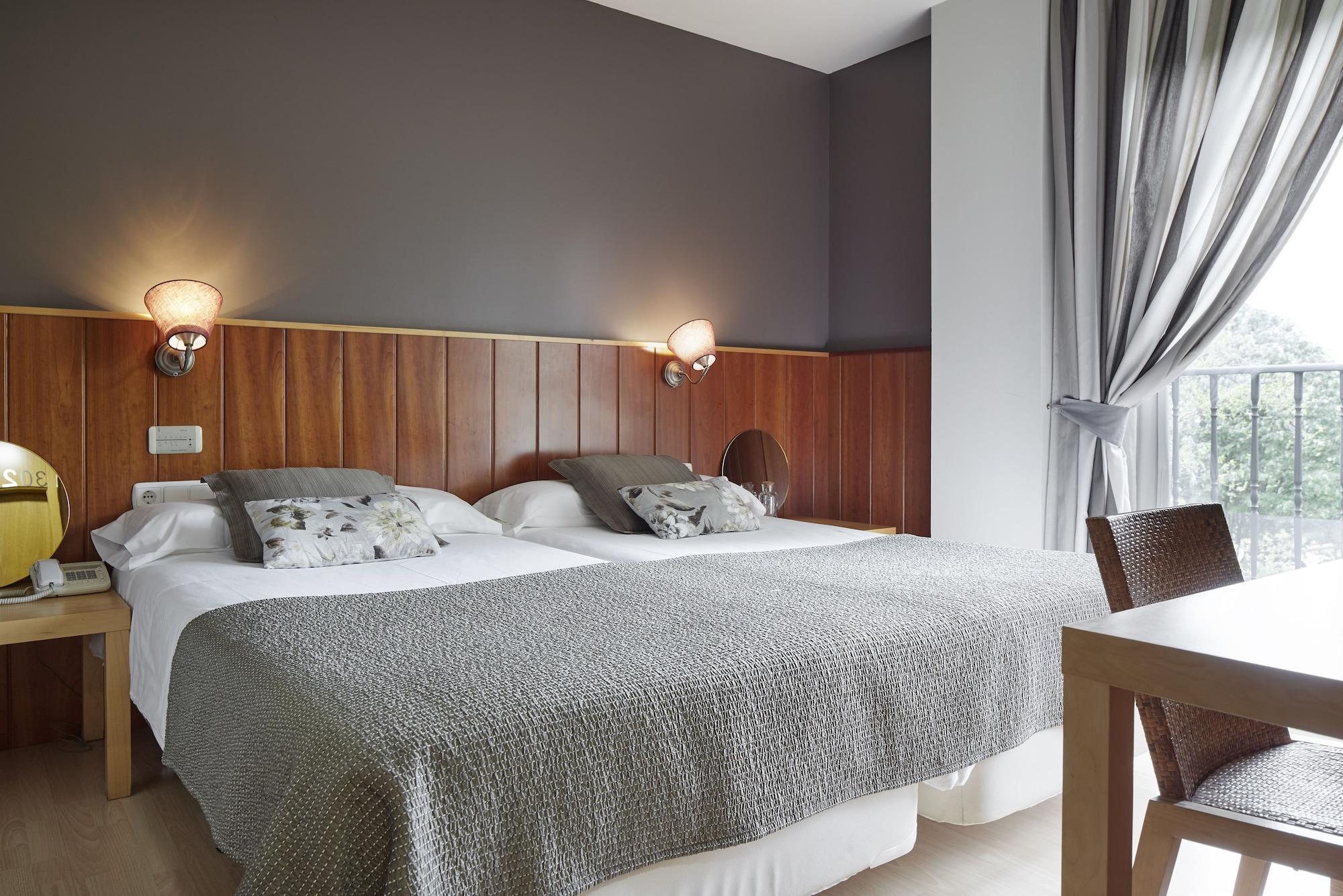 Hotel Iriguibel Huarte Pamplona Eksteriør bilde