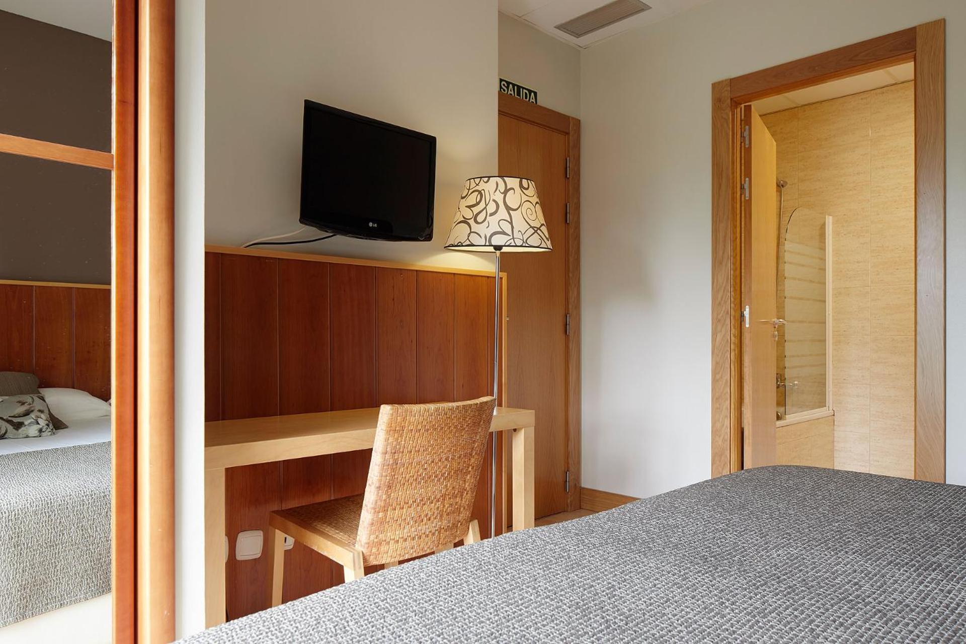 Hotel Iriguibel Huarte Pamplona Eksteriør bilde